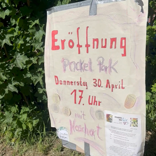 Von Bürgern hergestelltes Schild